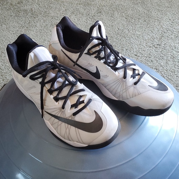 nike zoom run the one mens